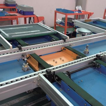Elementele fundamentale ale cinematicii și dinamicii roboților industriali